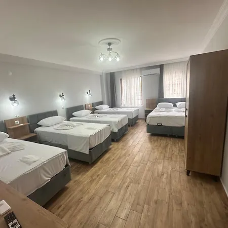 מלון Avka Palace אודיירן