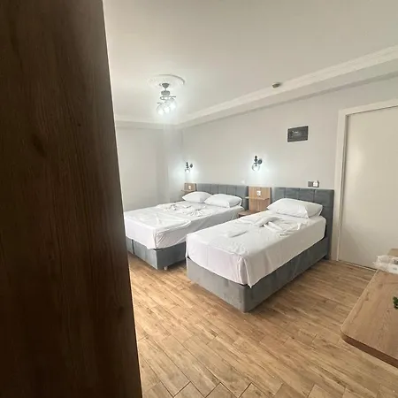 Avka Palace أديرني