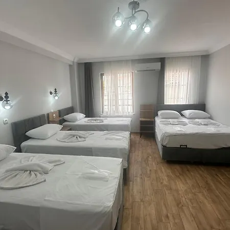 מלון Avka Palace