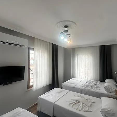 Hotel Avka Palace