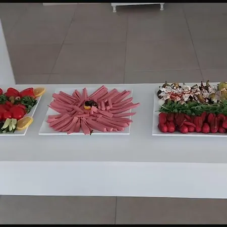 فندق Avka Palace أديرني